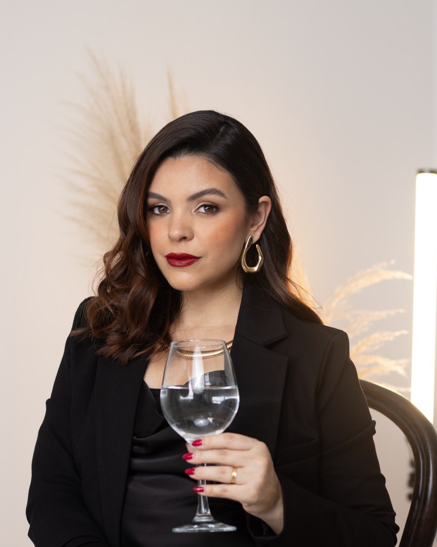 Wanessa Lopes — Karbonna